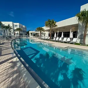  Apartment Stylish Modern 3 Bedroom With Amenities United States