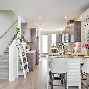 Apartment Stylish Townhome In Ballard