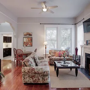  Apartment 420waldburg A - Modern Apt With Southern Charm Blocks From Forsyth United States
